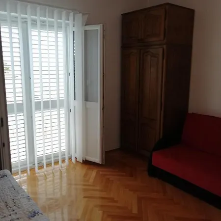 Appartamento In Tribunj With Sea View, Balcony, Air Conditioning, Wifi 5081-1 Tribalj
