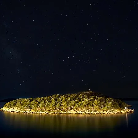 In Tribunj With Sea View, Balcony, Air Conditioning, Wifi 5081-1 Apartamento Tribalj