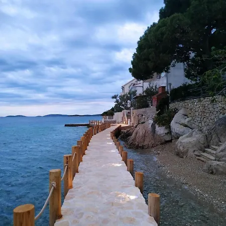 In Tribunj With Sea View, Balcony, Air Conditioning, Wifi 5081-1 Apartamento *