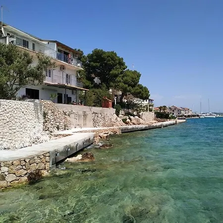 In Tribunj With Sea View, Balcony, Air Conditioning, Wifi 5081-1