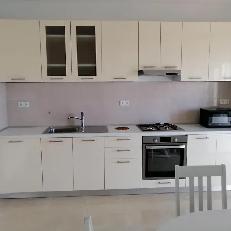 In Tribunj With Sea View, Balcony, Air Conditioning, Wifi 5081-1 Appartamento *