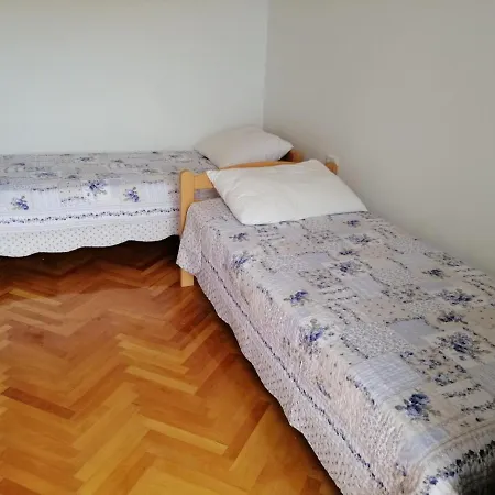 Appartamento In Tribunj With Sea View, Balcony, Air Conditioning, Wifi 5081-1 Tribalj