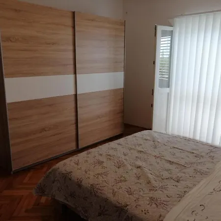 Appartamento In Tribunj With Sea View, Balcony, Air Conditioning, Wifi 5081-1