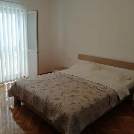 In Tribunj With Sea View, Balcony, Air Conditioning, Wifi 5081-1 Apartamento